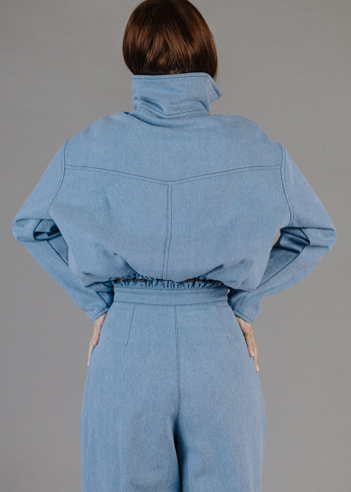 LIMITÁLT BŐSZÁRÚ FARMER FODROS DERÉKKAL