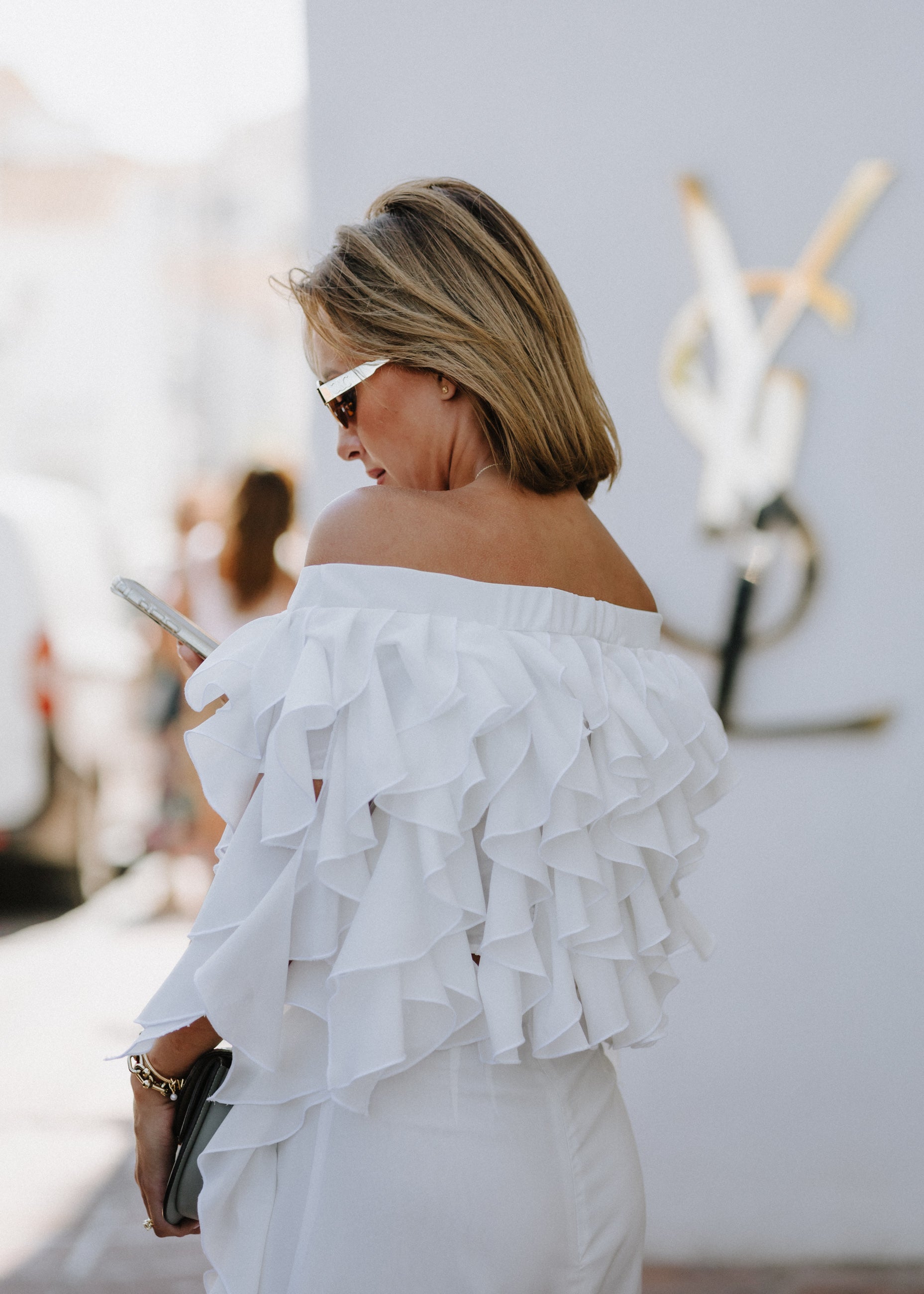 Curly ruffled muslin top