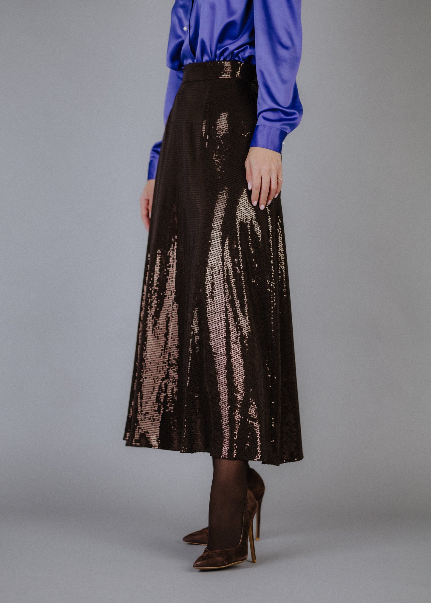 Sequin skirt in dark brown