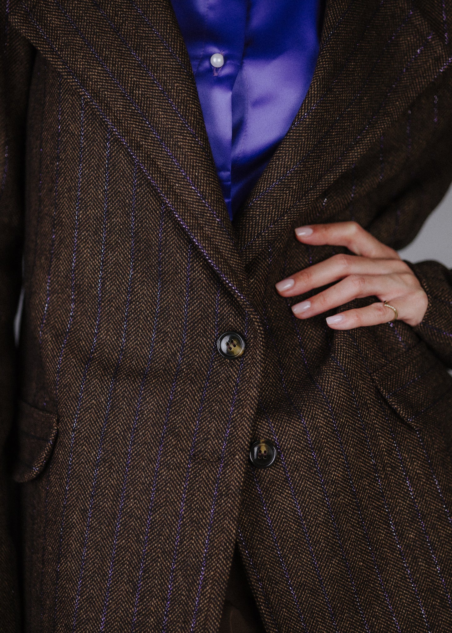 Limitált gyapjúkeverék zakó lila fémszálakkal