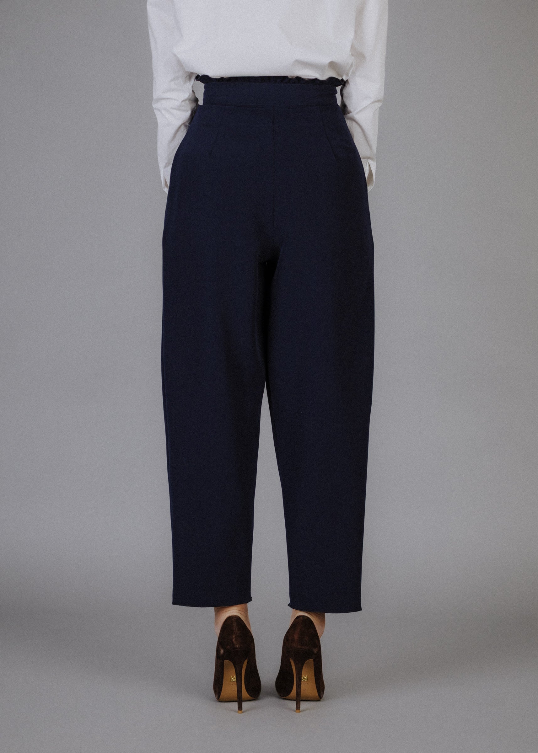 Fine fabric trousers in dark blue