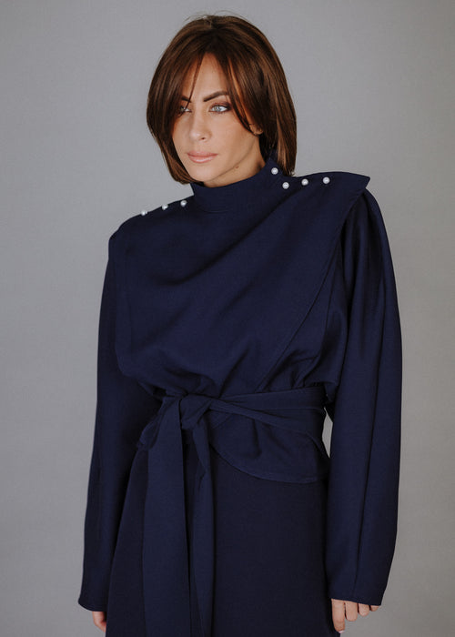 Loose-fitting top in navy blue 
