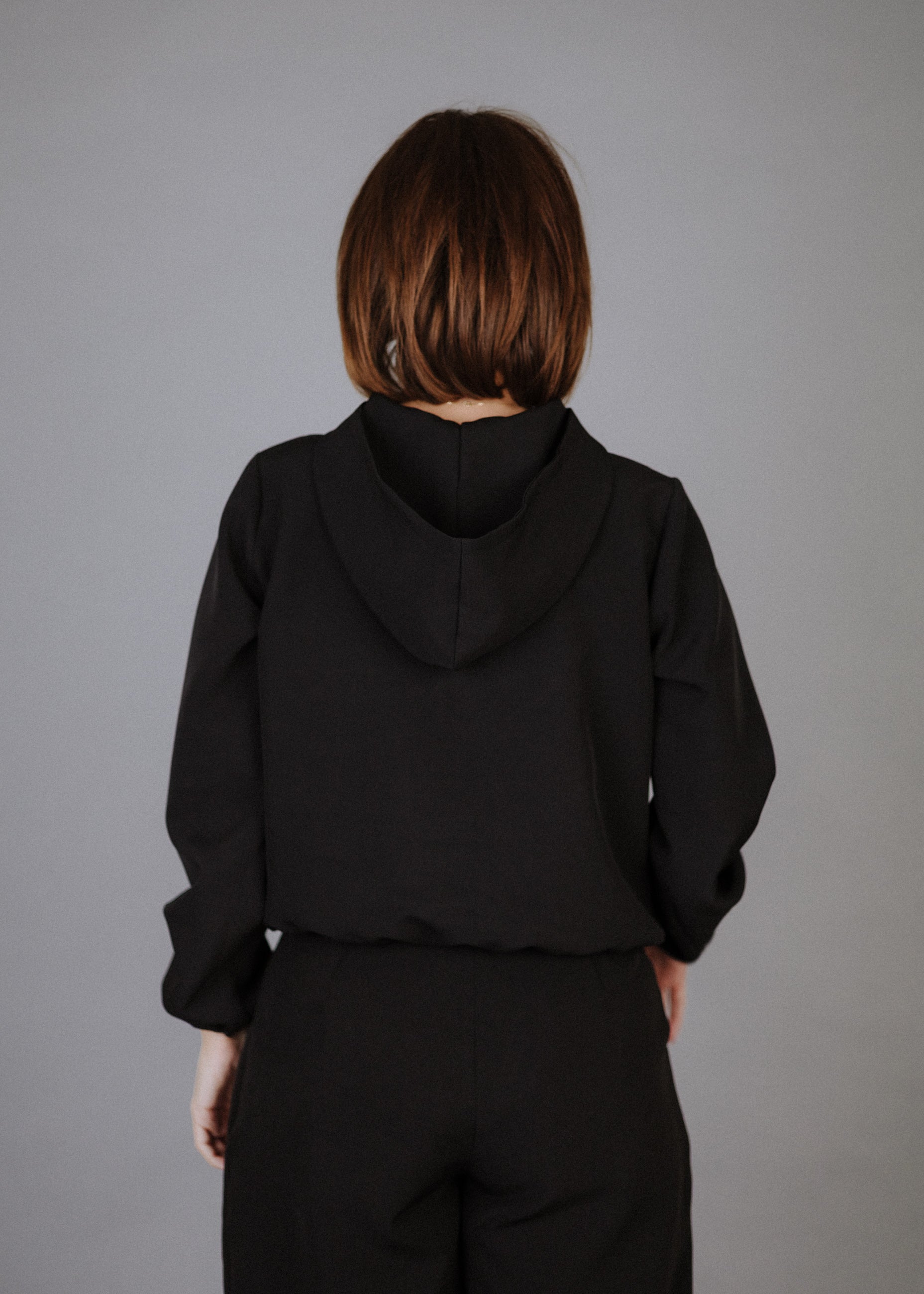 Hooded fabric top in black