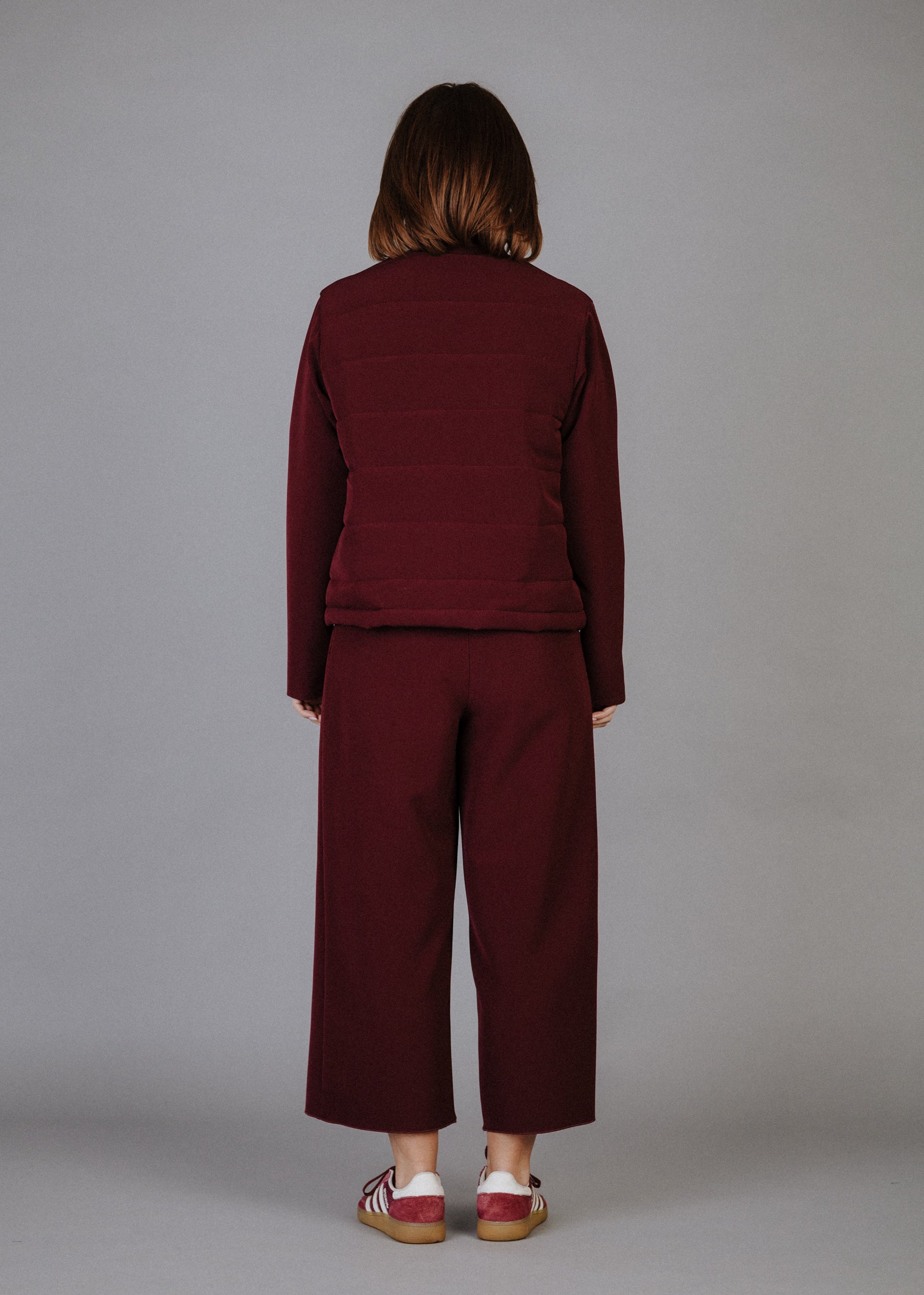 Quilted top with lining in burgundy color 