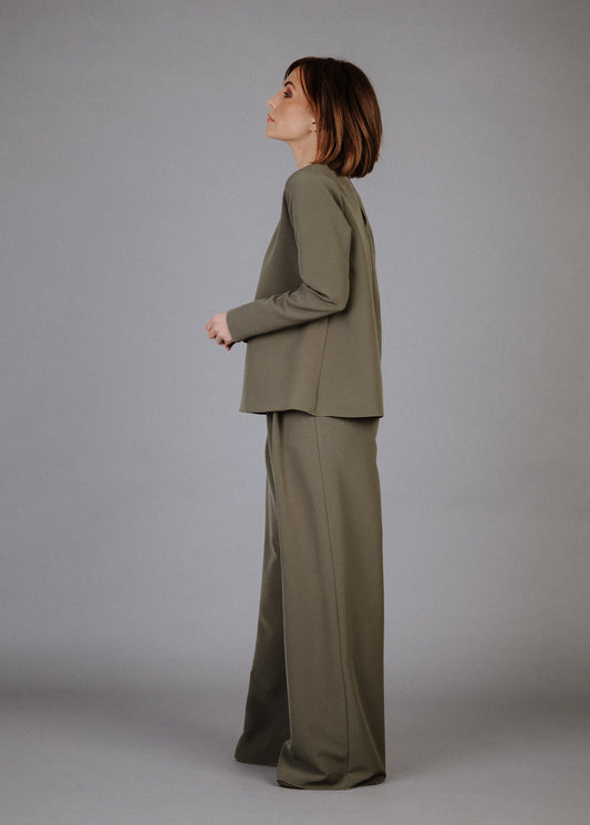 Kereknyakú felső khaki színben