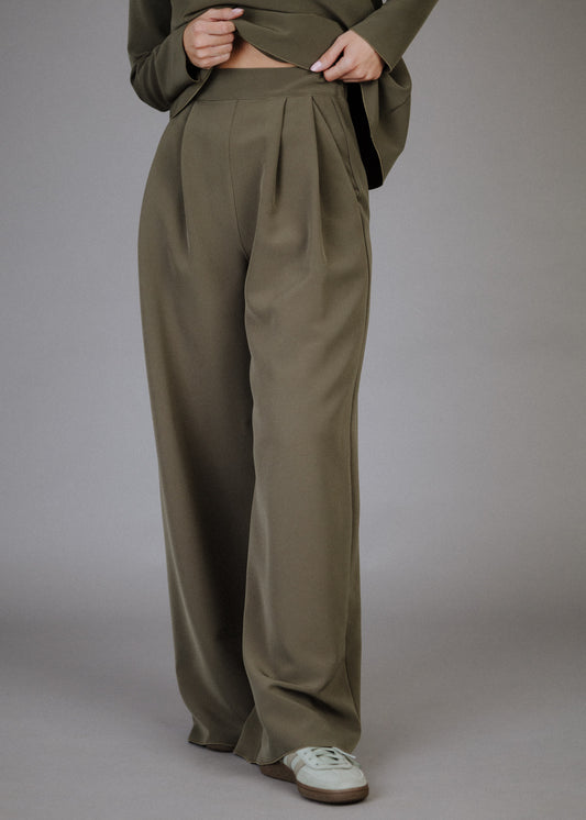 Hosszú szövetnadrág khaki színben