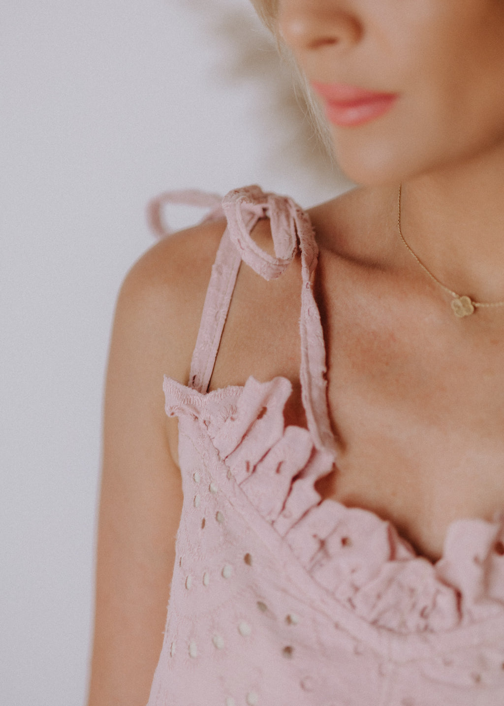 Madeira dress in powder color