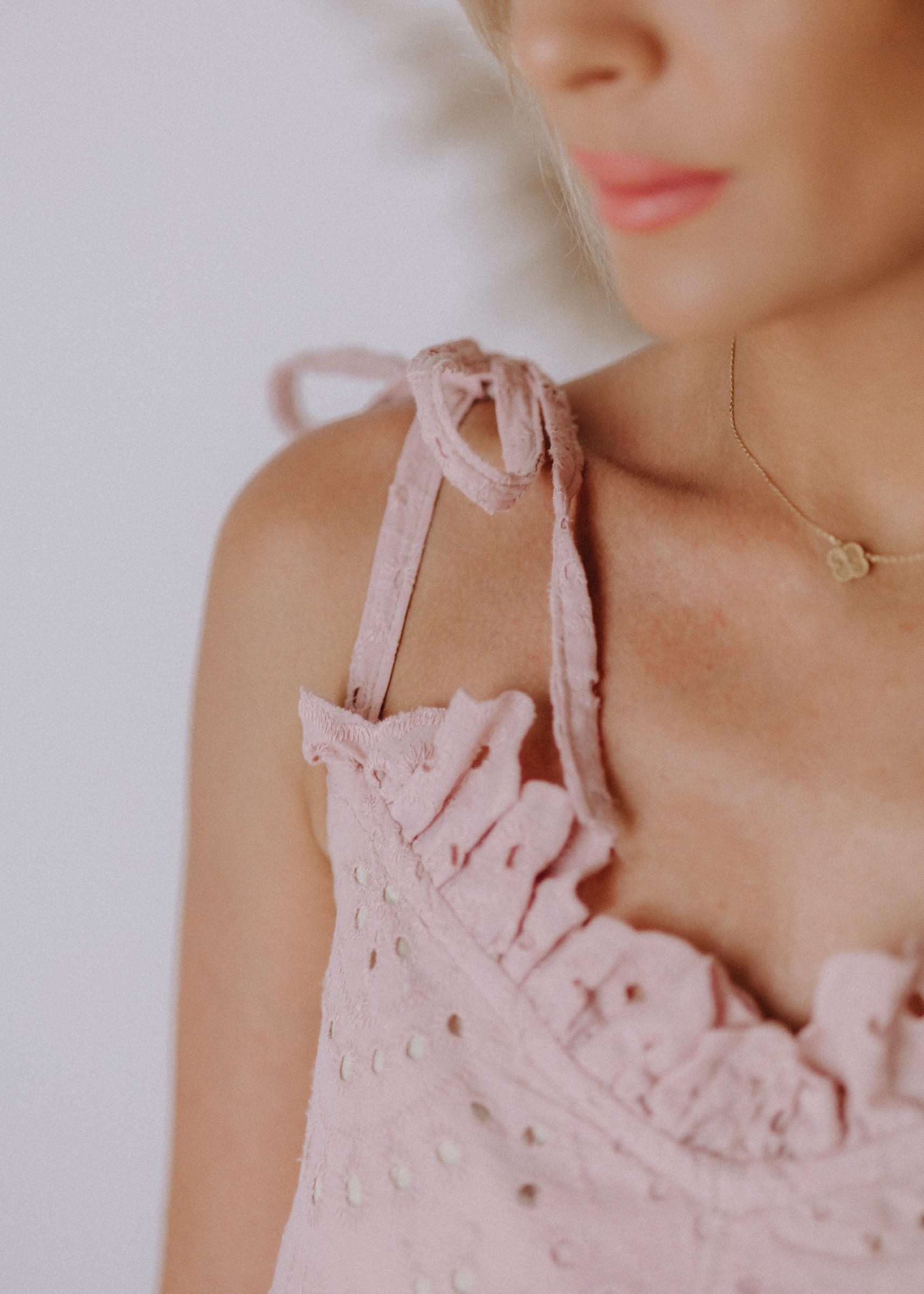 Madeira dress in powder color