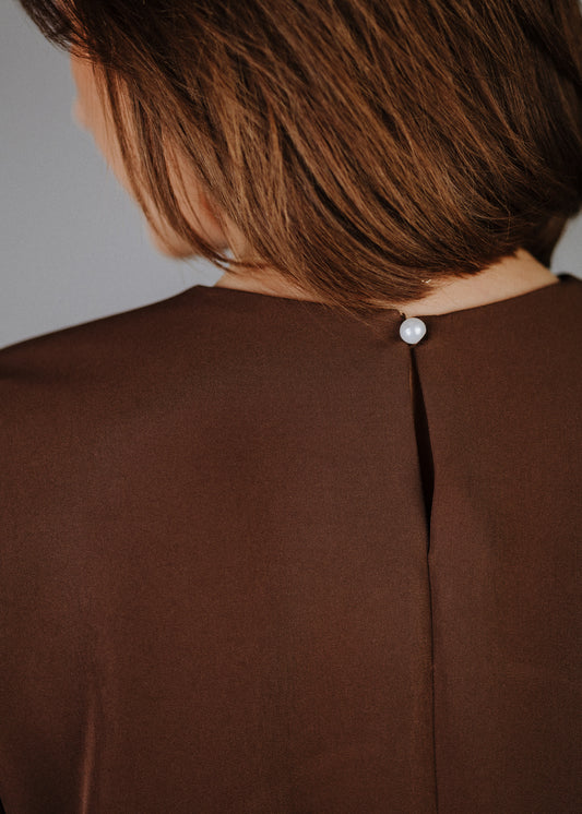 OLDALT NYITOTT MASNIS FELSŐ BARNA SZÍNBEN