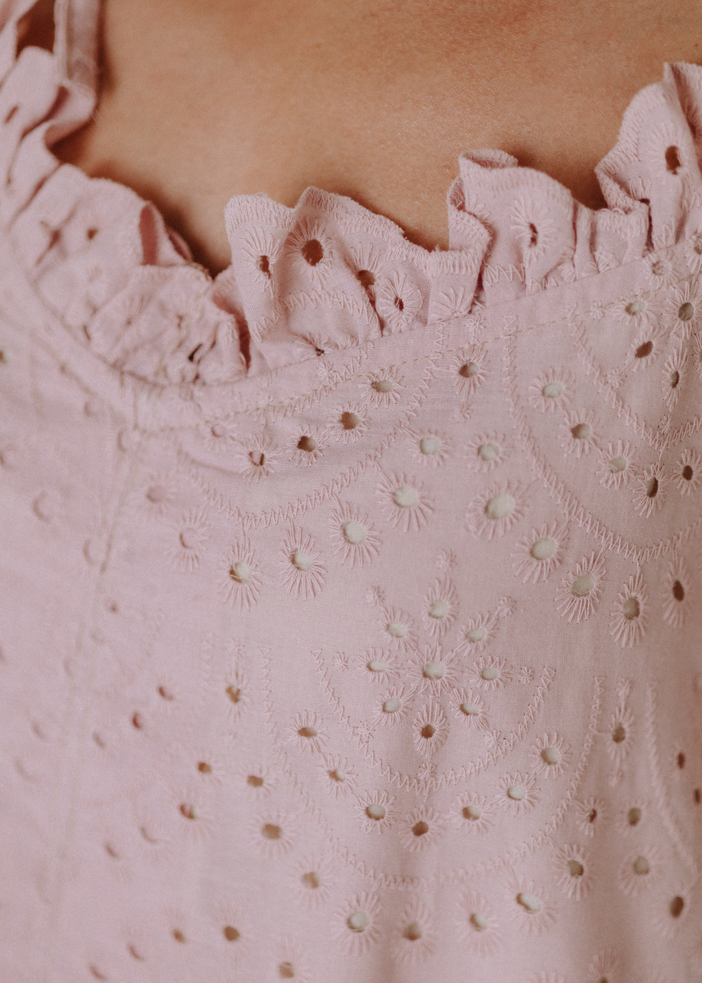 Madeira dress in powder color