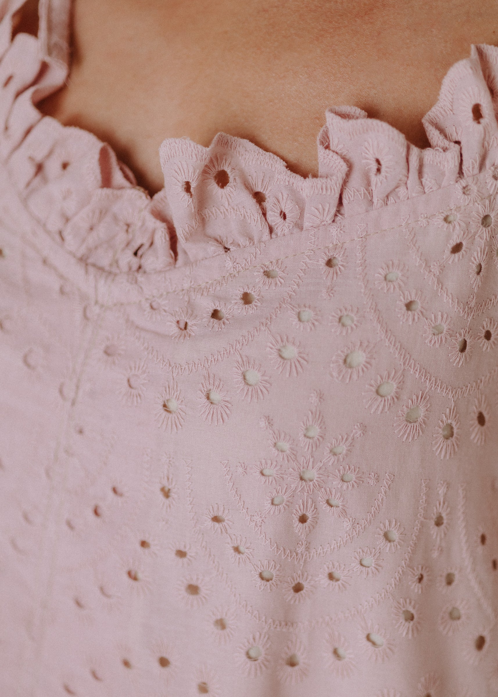 Madeira dress in powder color