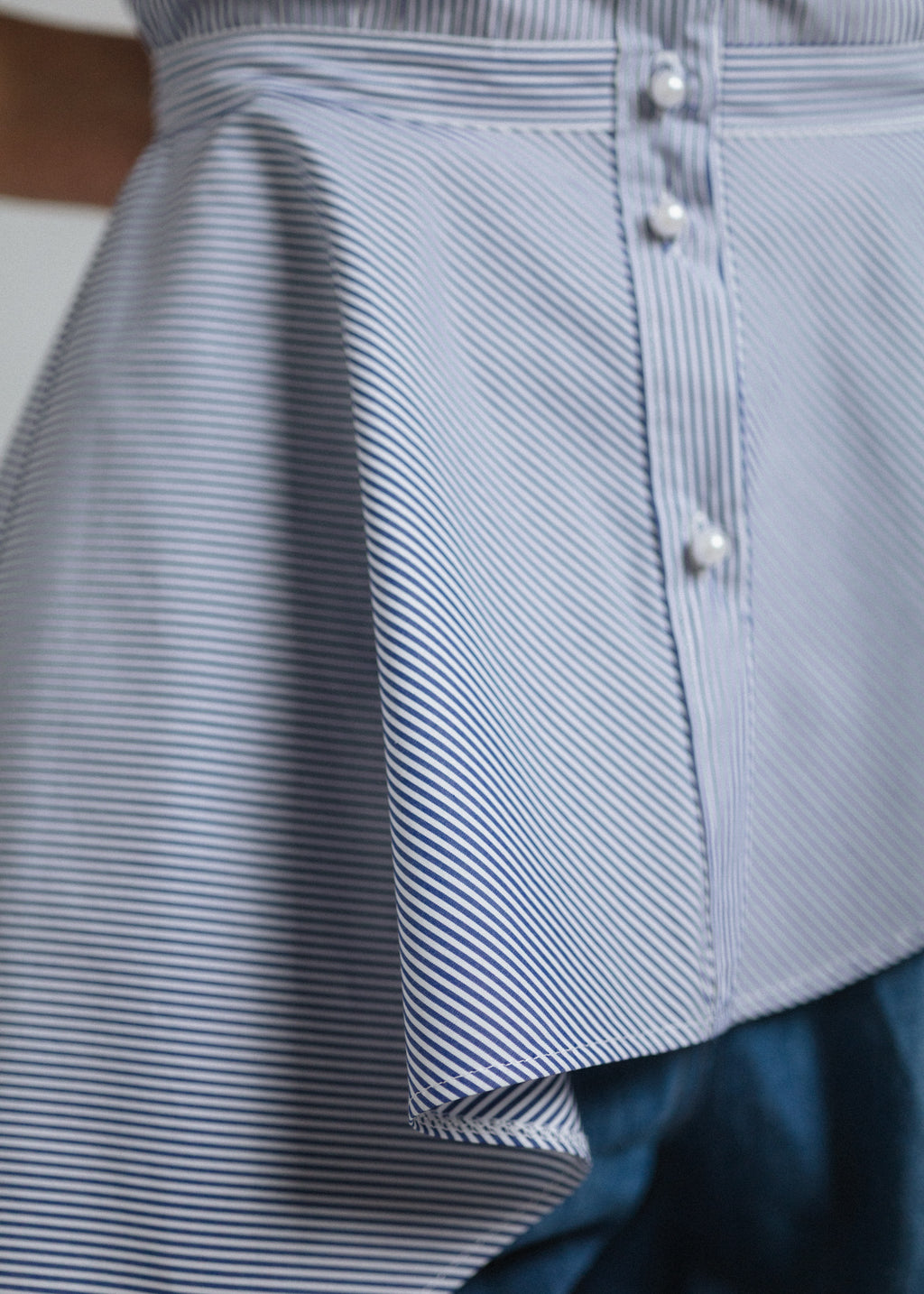 BLUE AND WHITE STRIPED COTTON SHIRT
