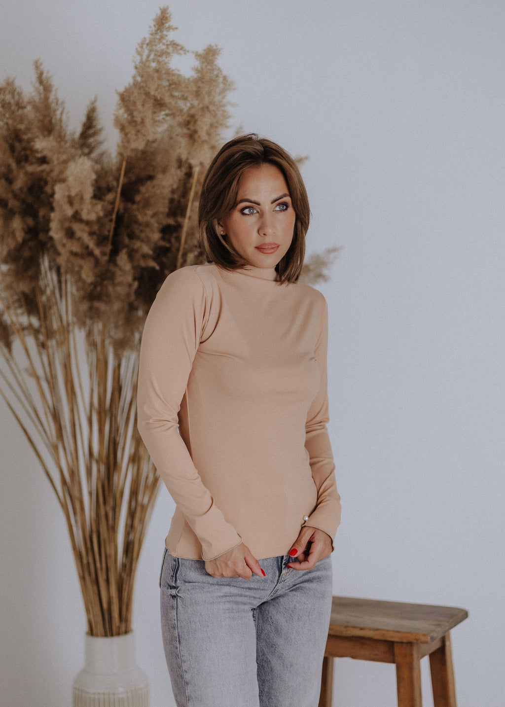 Elastic top in nude color