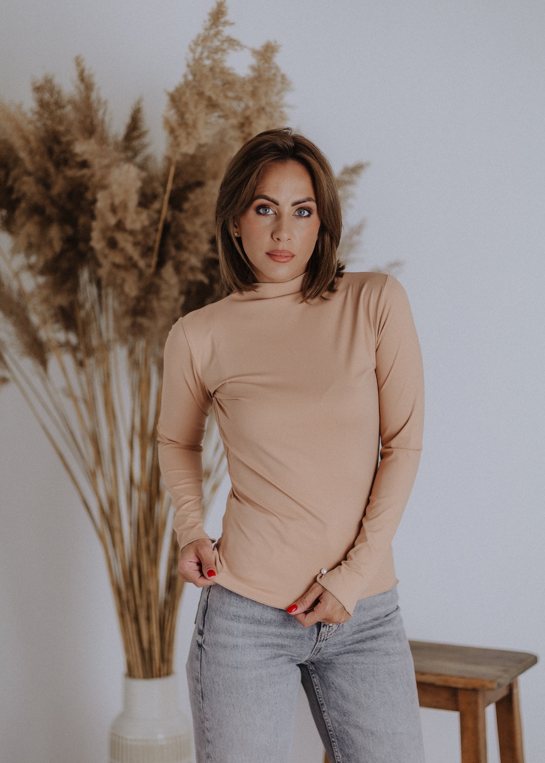 Elastic top in nude color