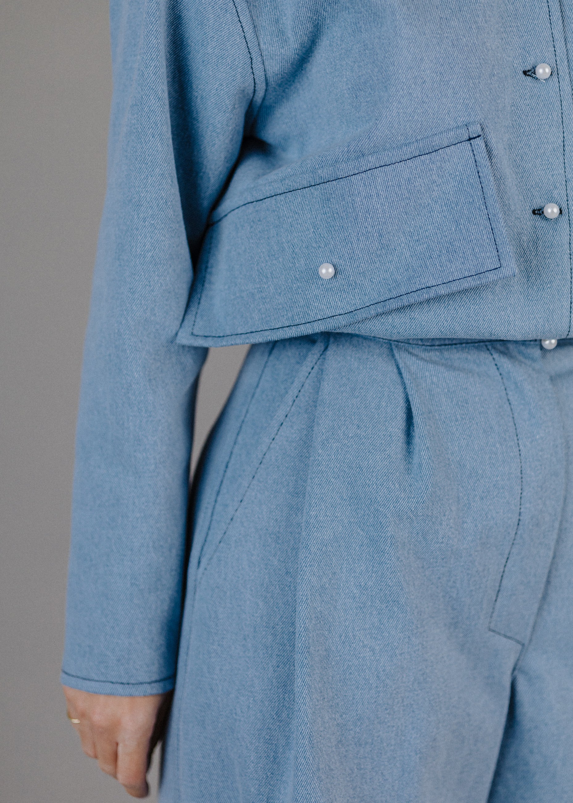 LIMITED WIDE-LEG JEANS WITH RUFFLED WAIST
