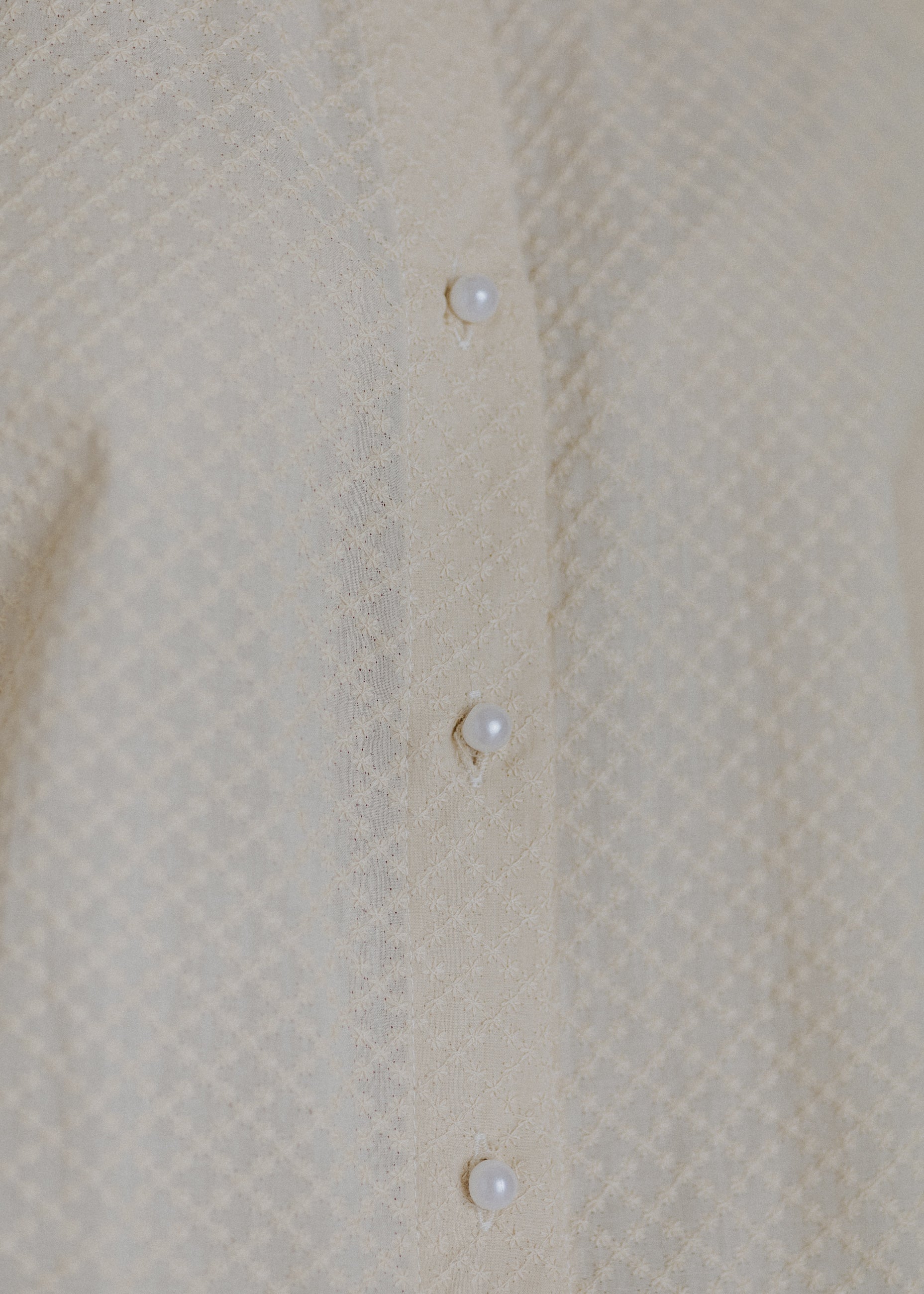 Madeira shirt in egg color