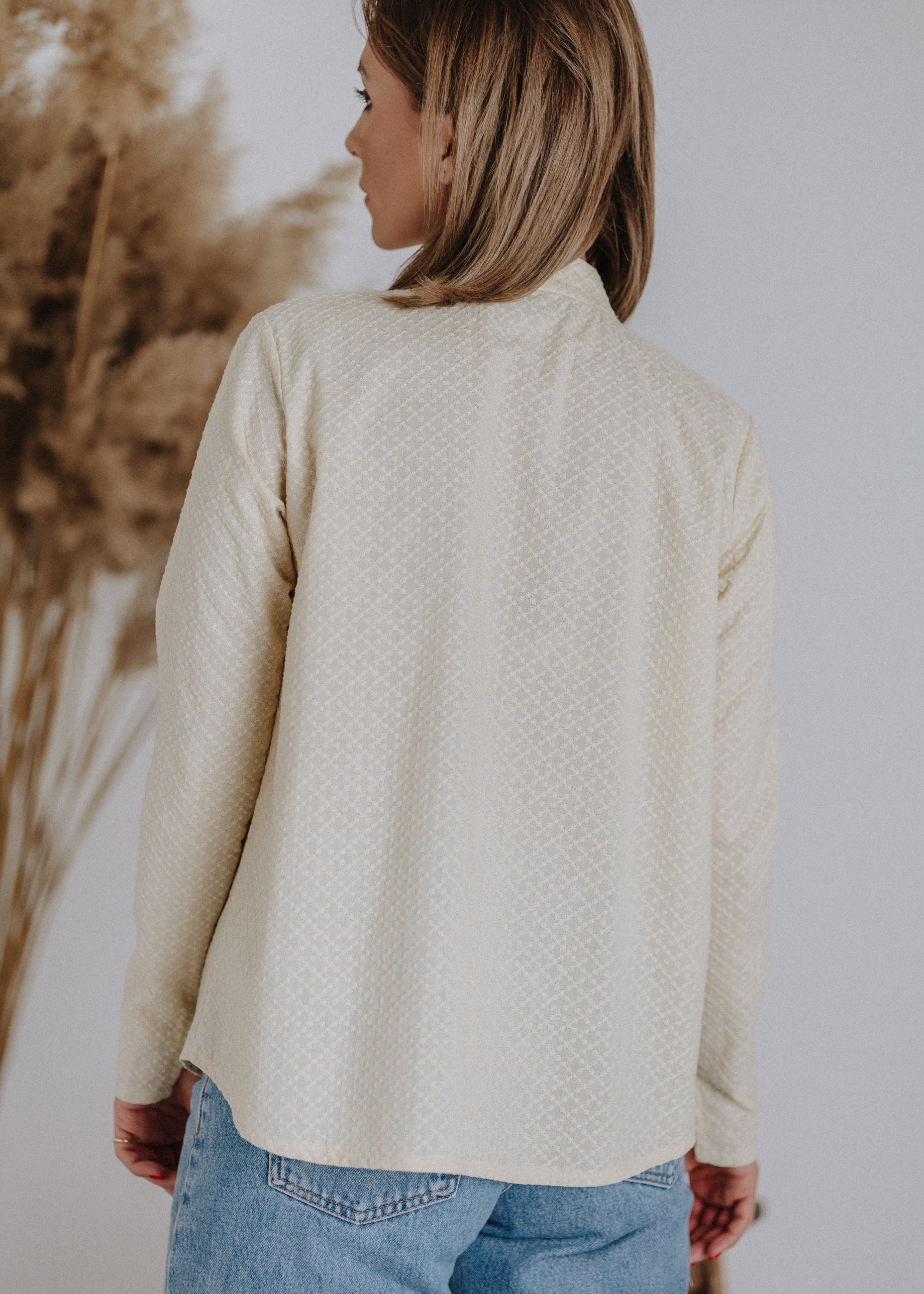 Madeira shirt in egg color