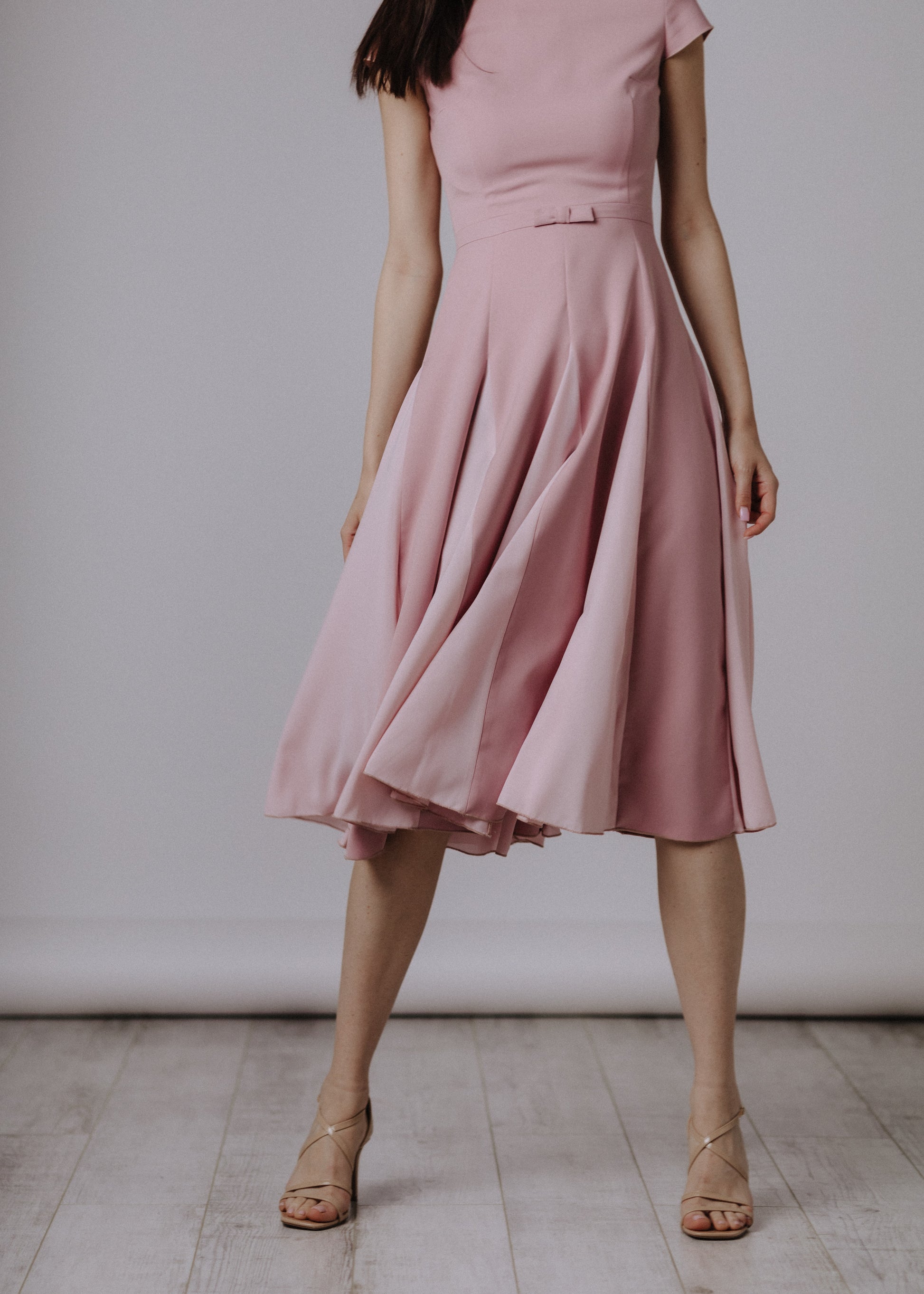 Powder fabric dress decorated with muslin wedges VAVAVIN Powder fabric dress decorated with muslin wedges VAVAVIN