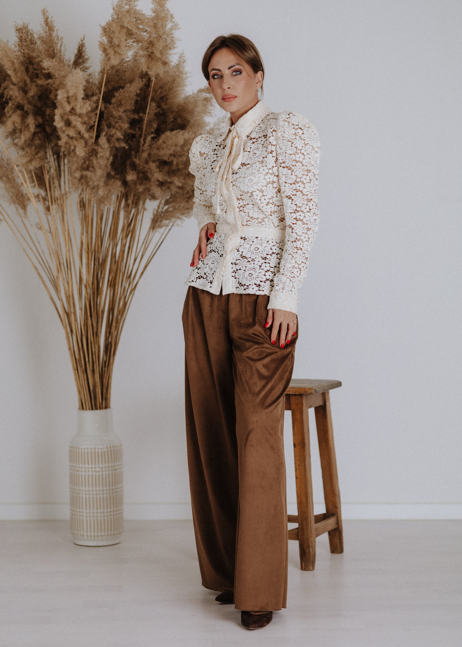 Lace blouse in beige