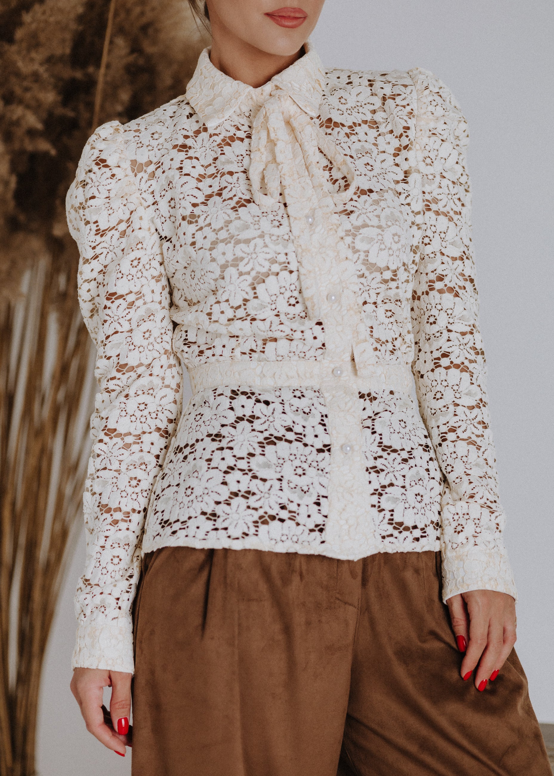 Lace blouse in beige