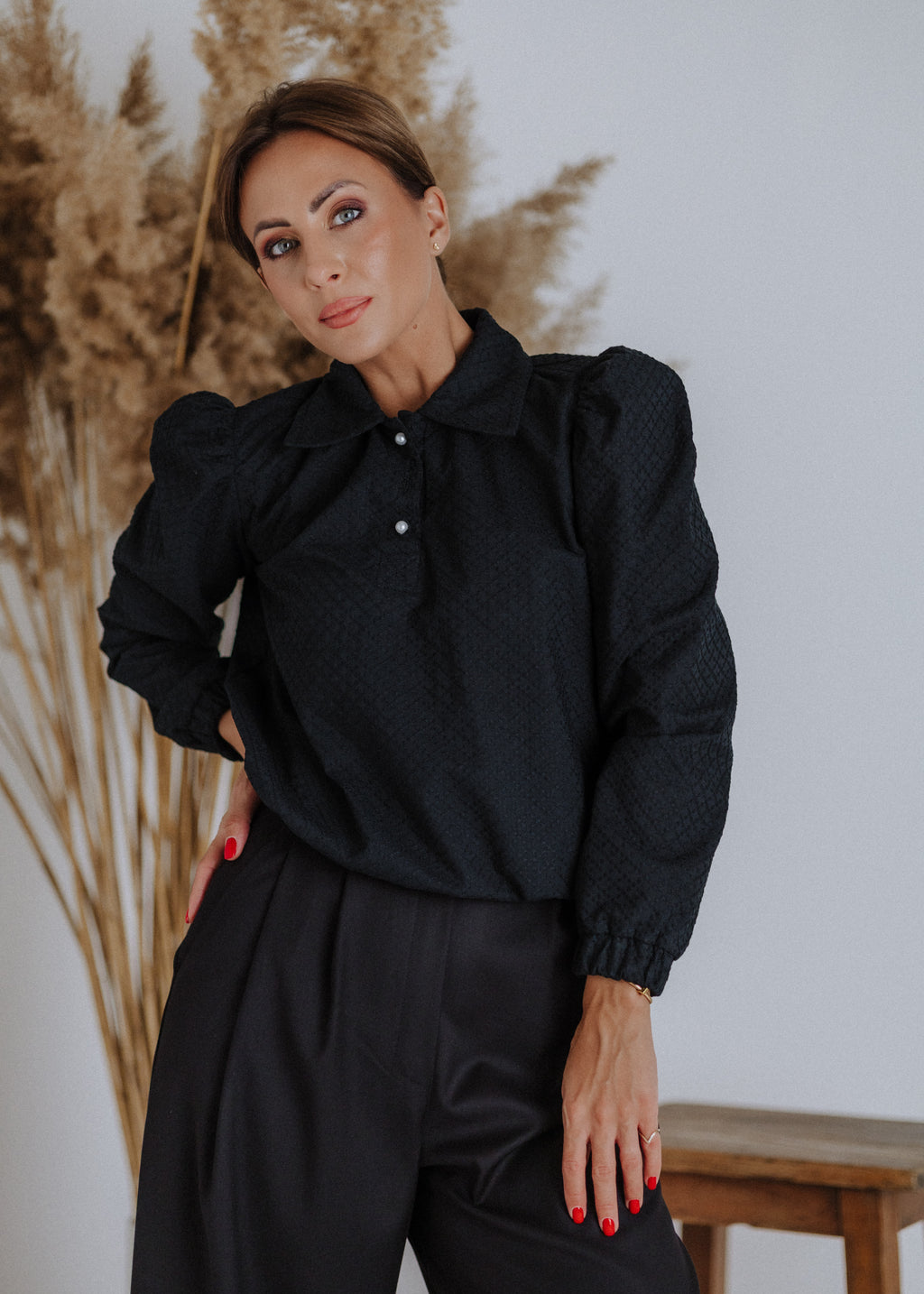 Textured madeira blouse in black
