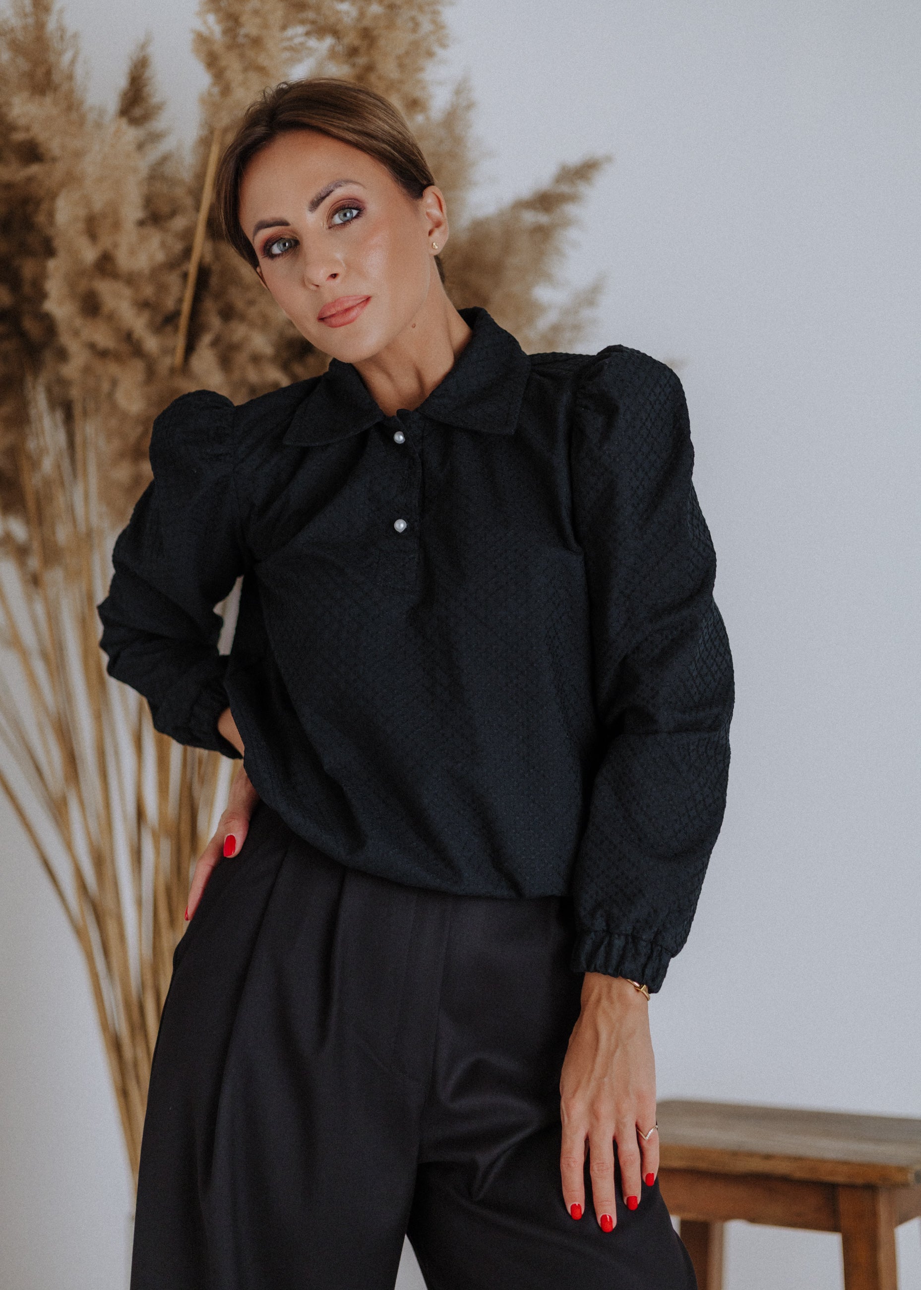 Textured madeira blouse in black