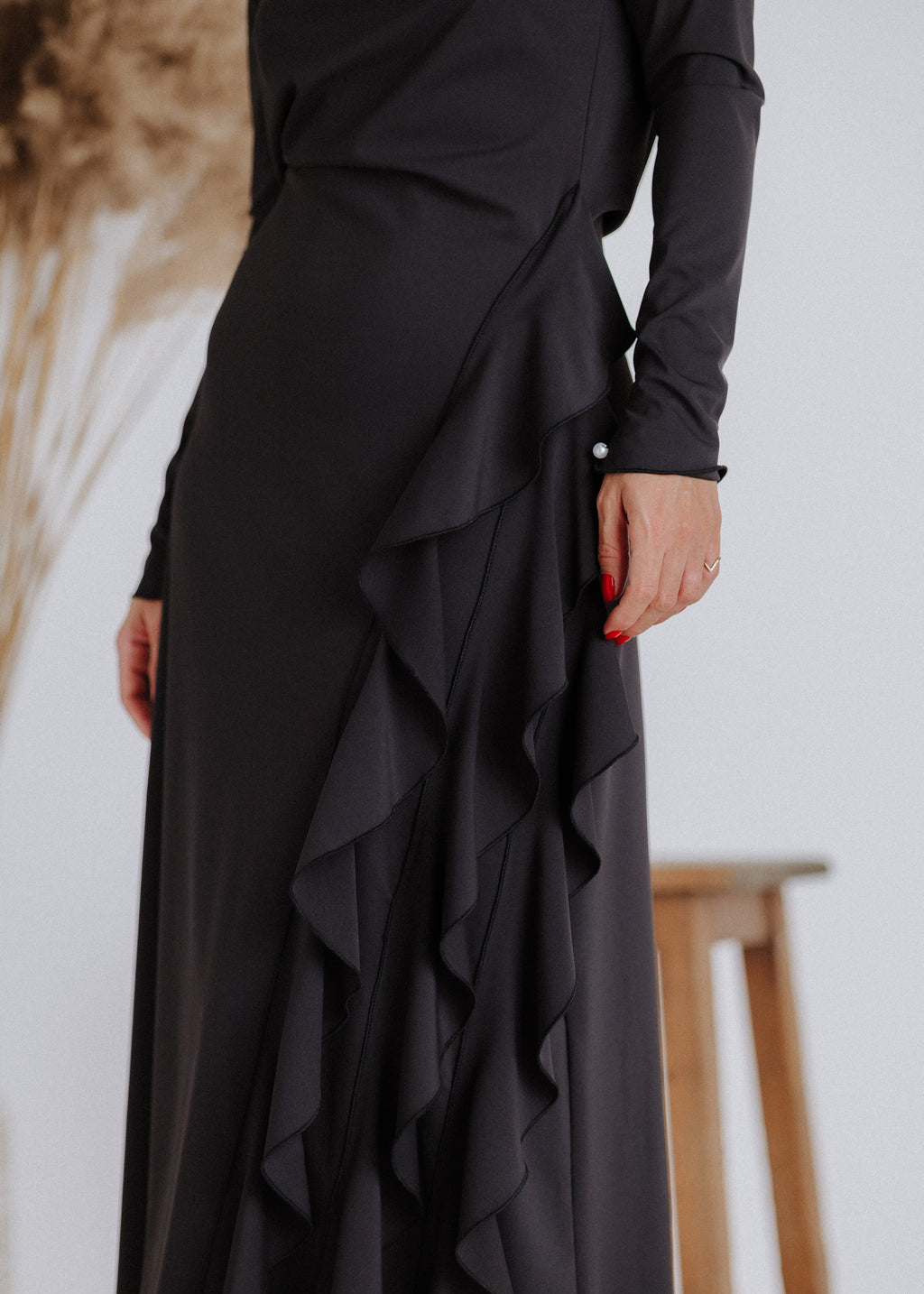 Cut-out back dress with curly ruffled skirt