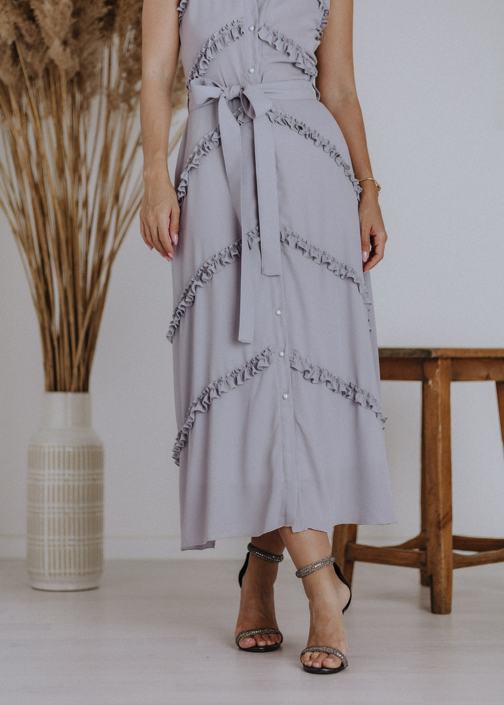 Muslin shirtdress with ruffles in gray