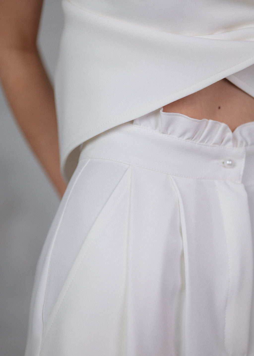 Csipkés culottes ekrü színben