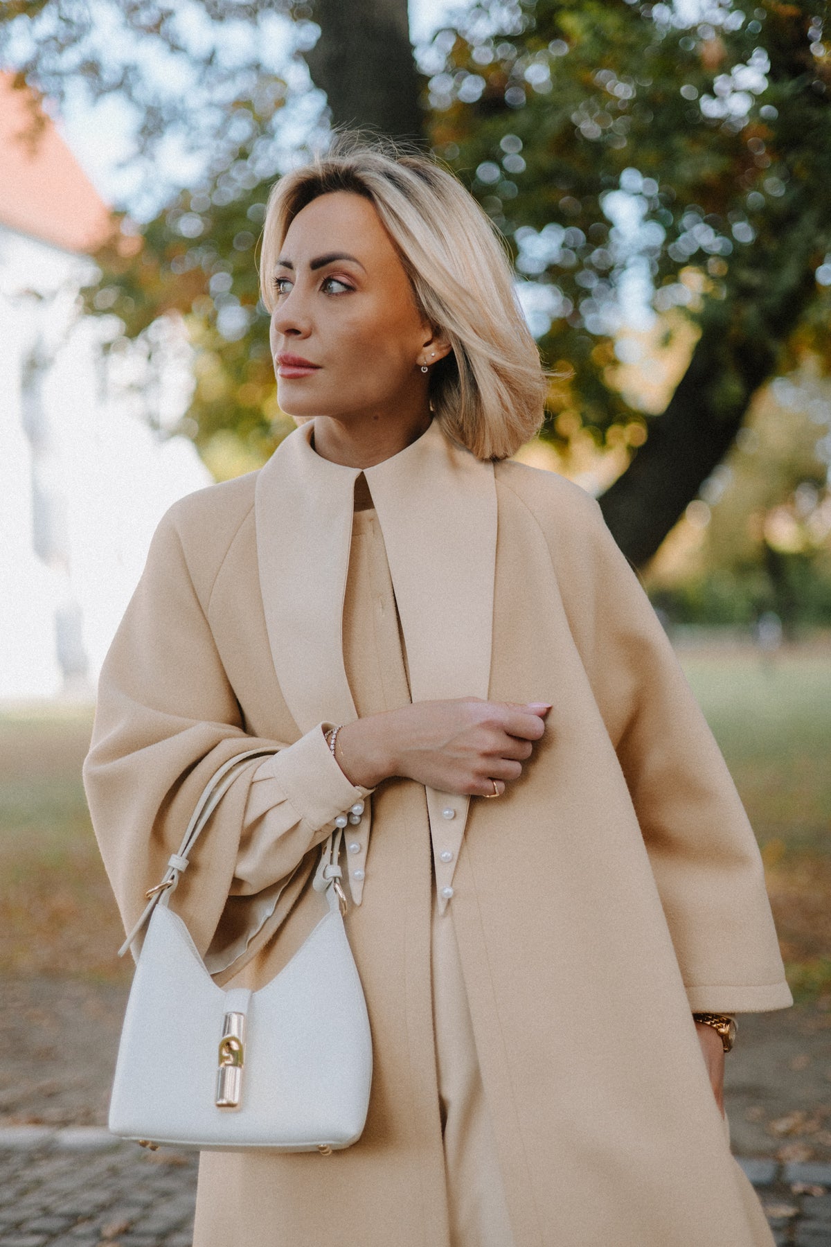 Oversized gallérú szövet felső