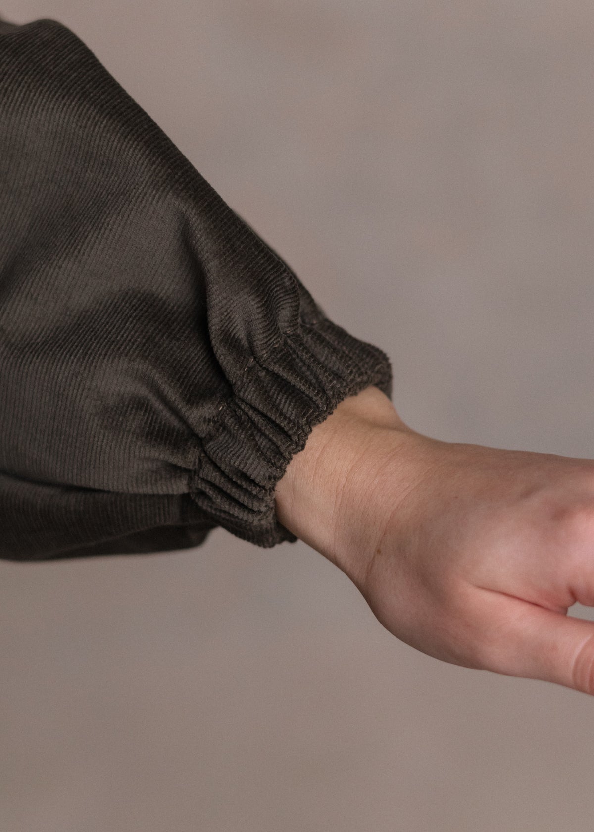 Khaki kordbársony kiskabát – VAVAVIN