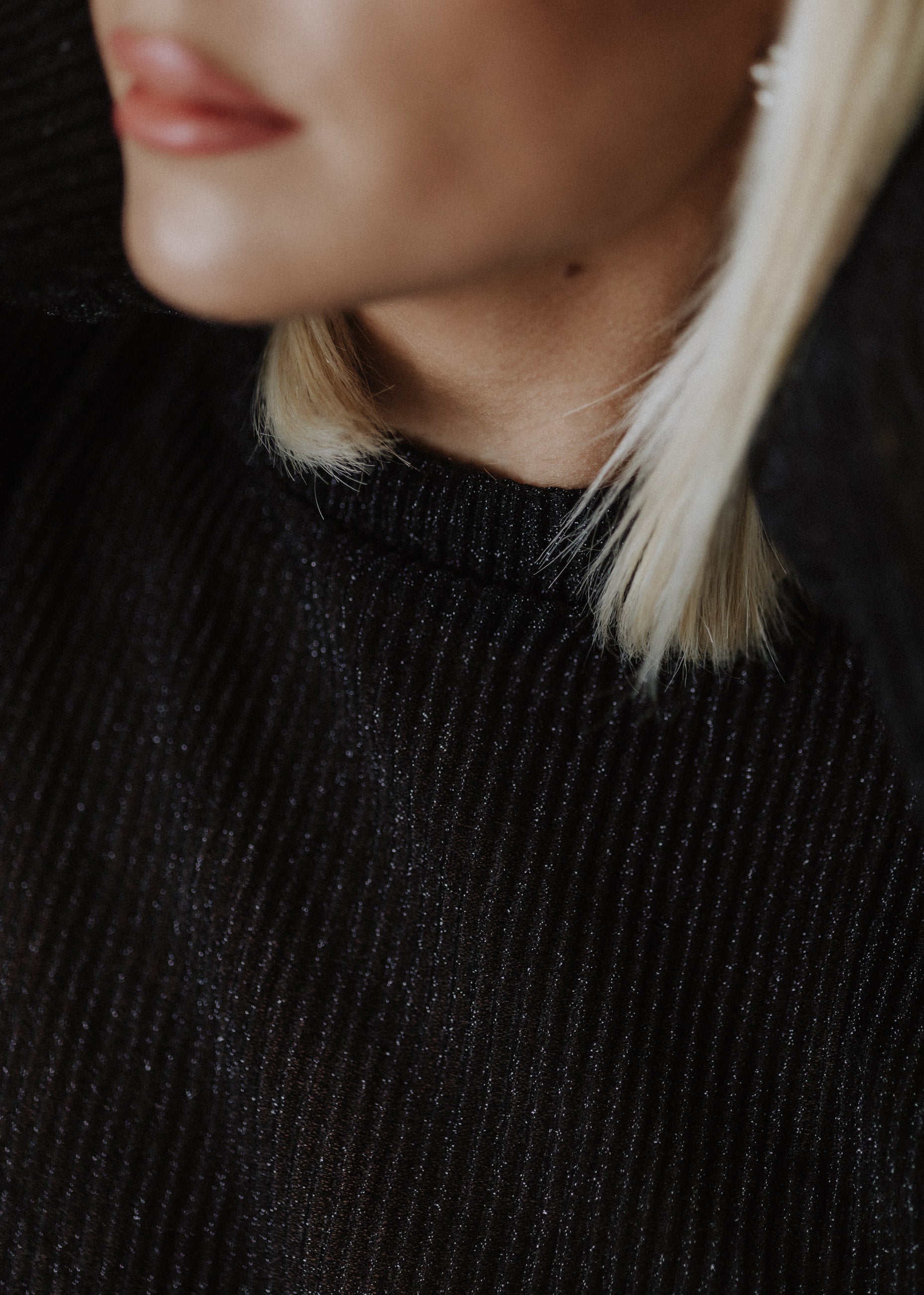 Pleated dress in black