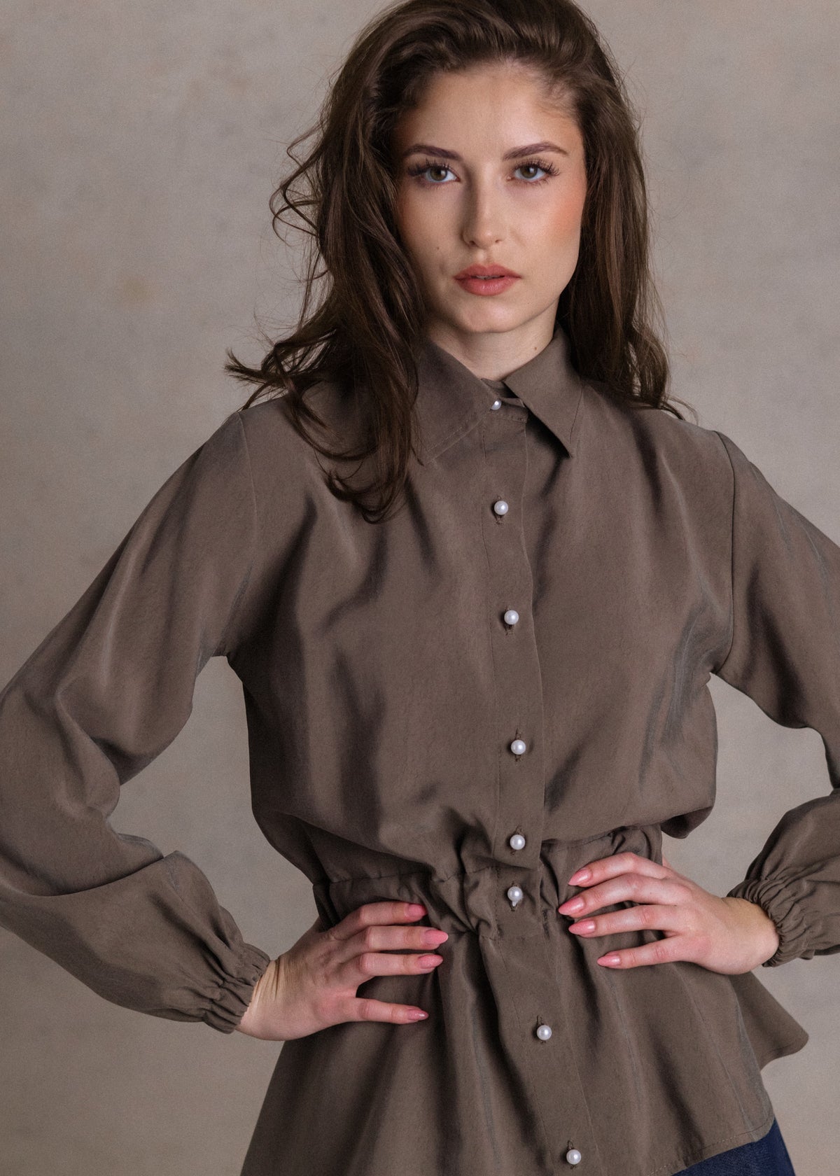 Modál ing khaki színben – VAVAVIN