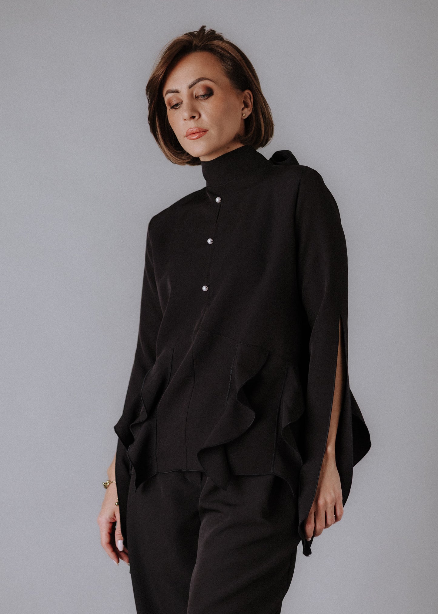 Fine fabric with top curls in black