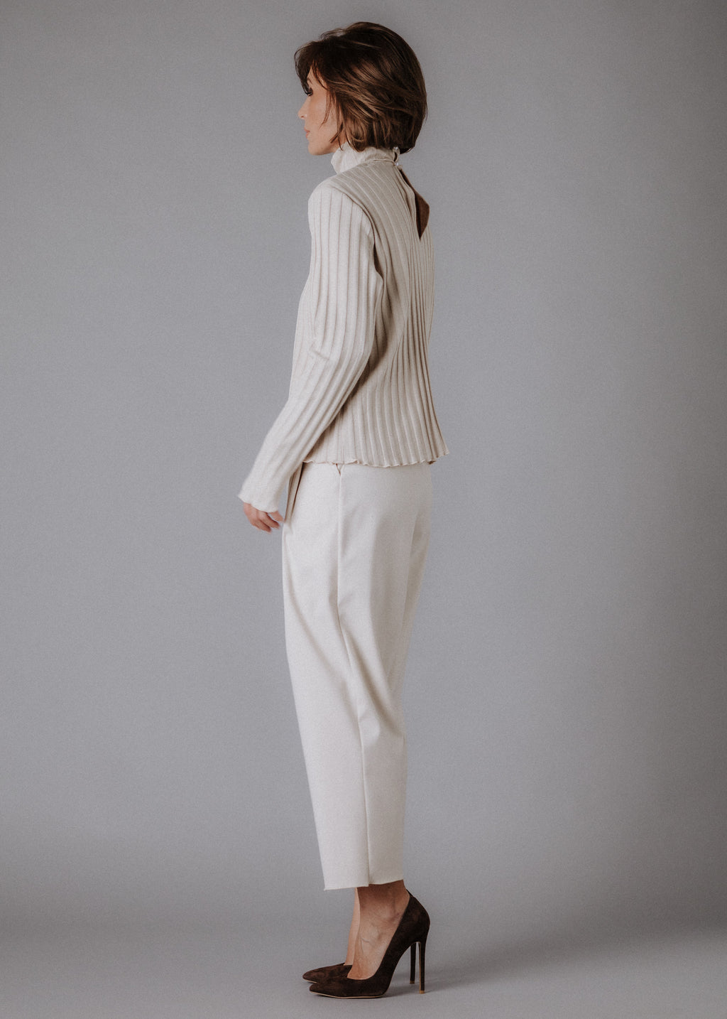 Fine fabric culottes in pastel nude color