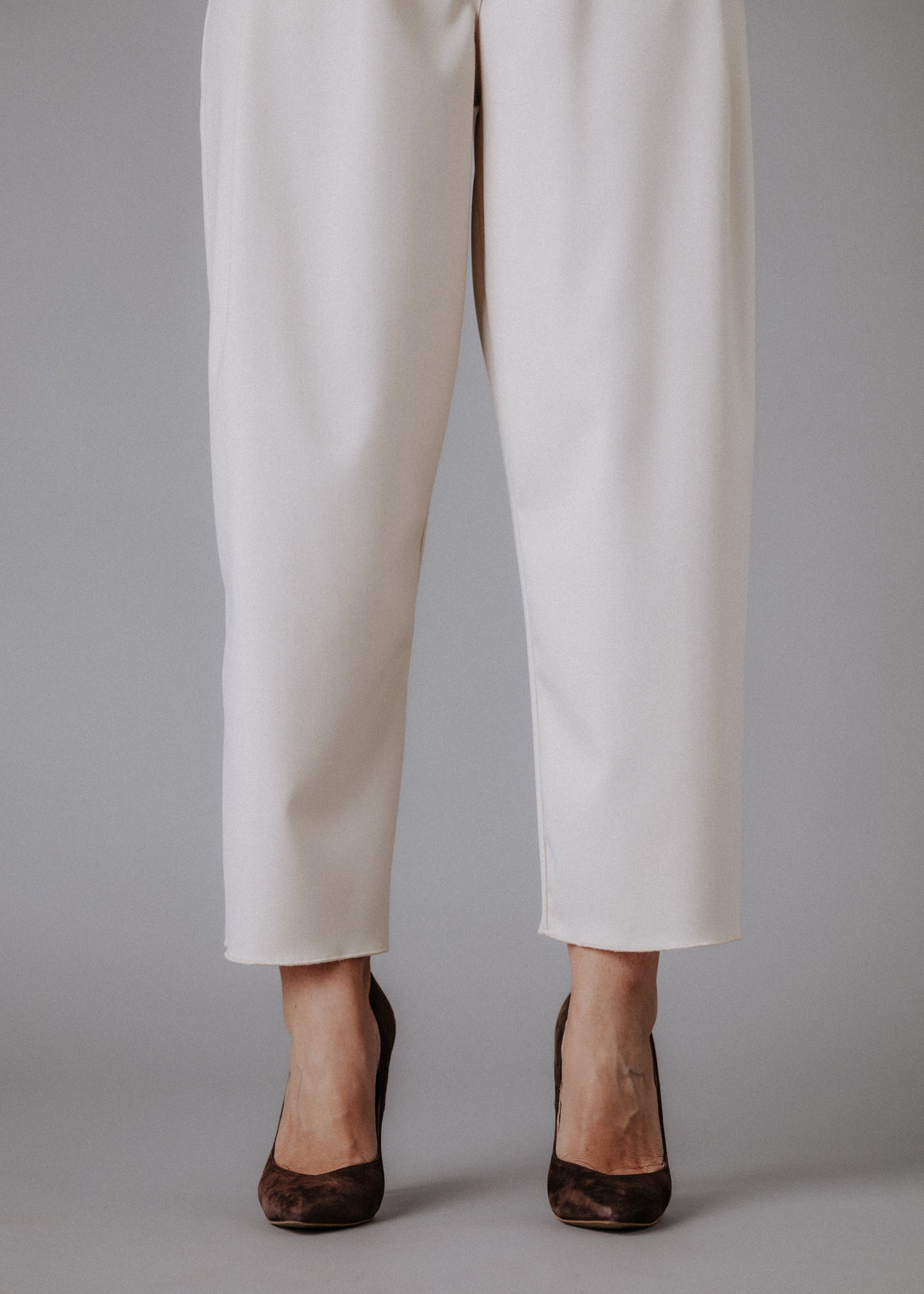 Finom szövet culottes pasztell nude színben