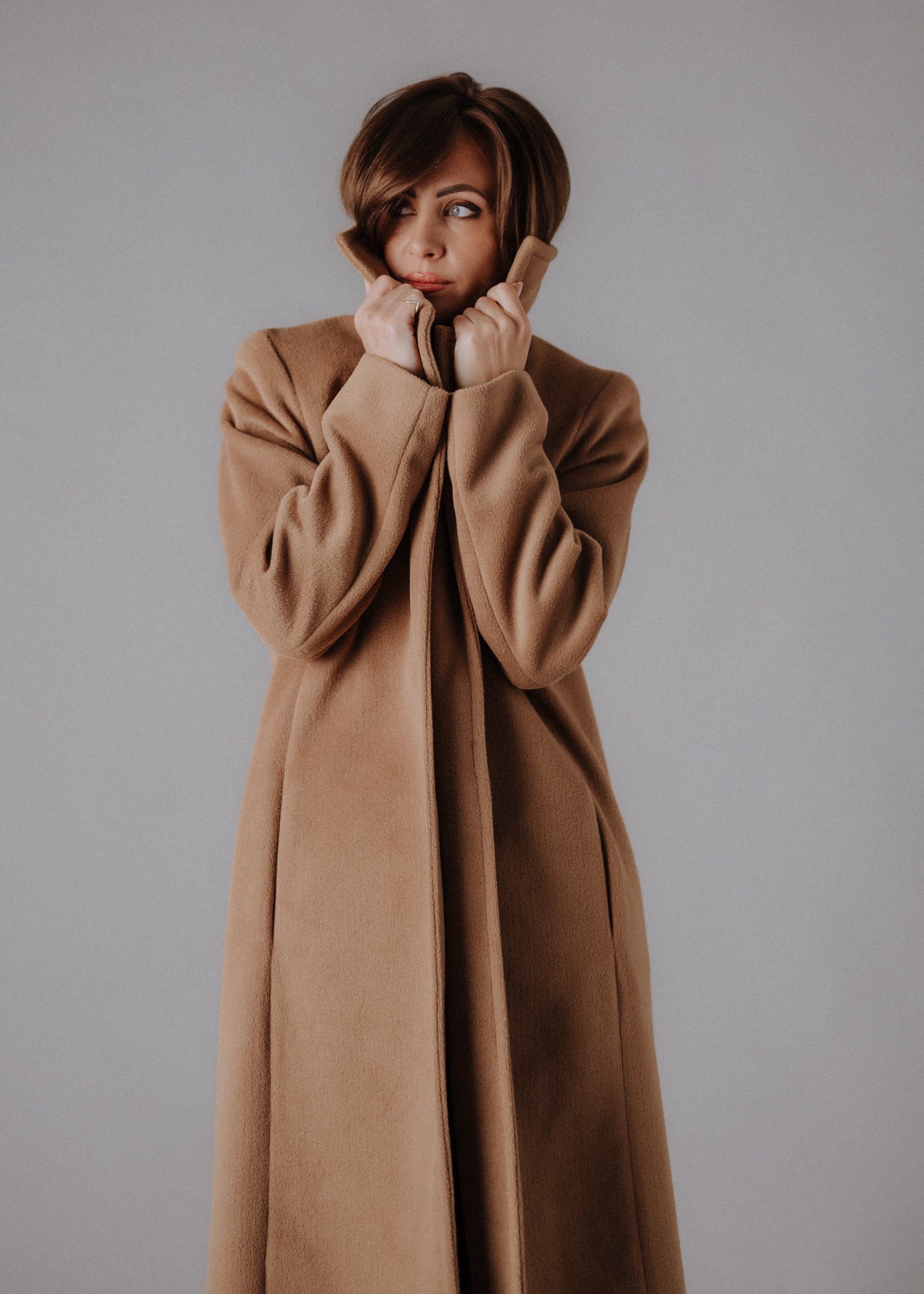 Fabric jacket in camel color