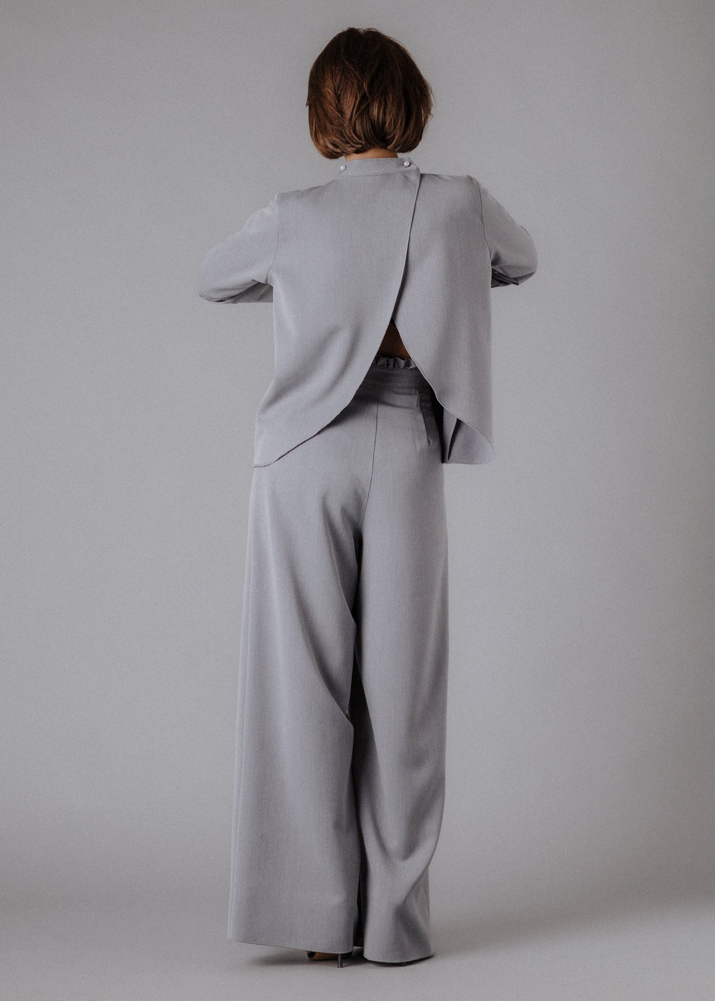 Fine fabric open top in gray