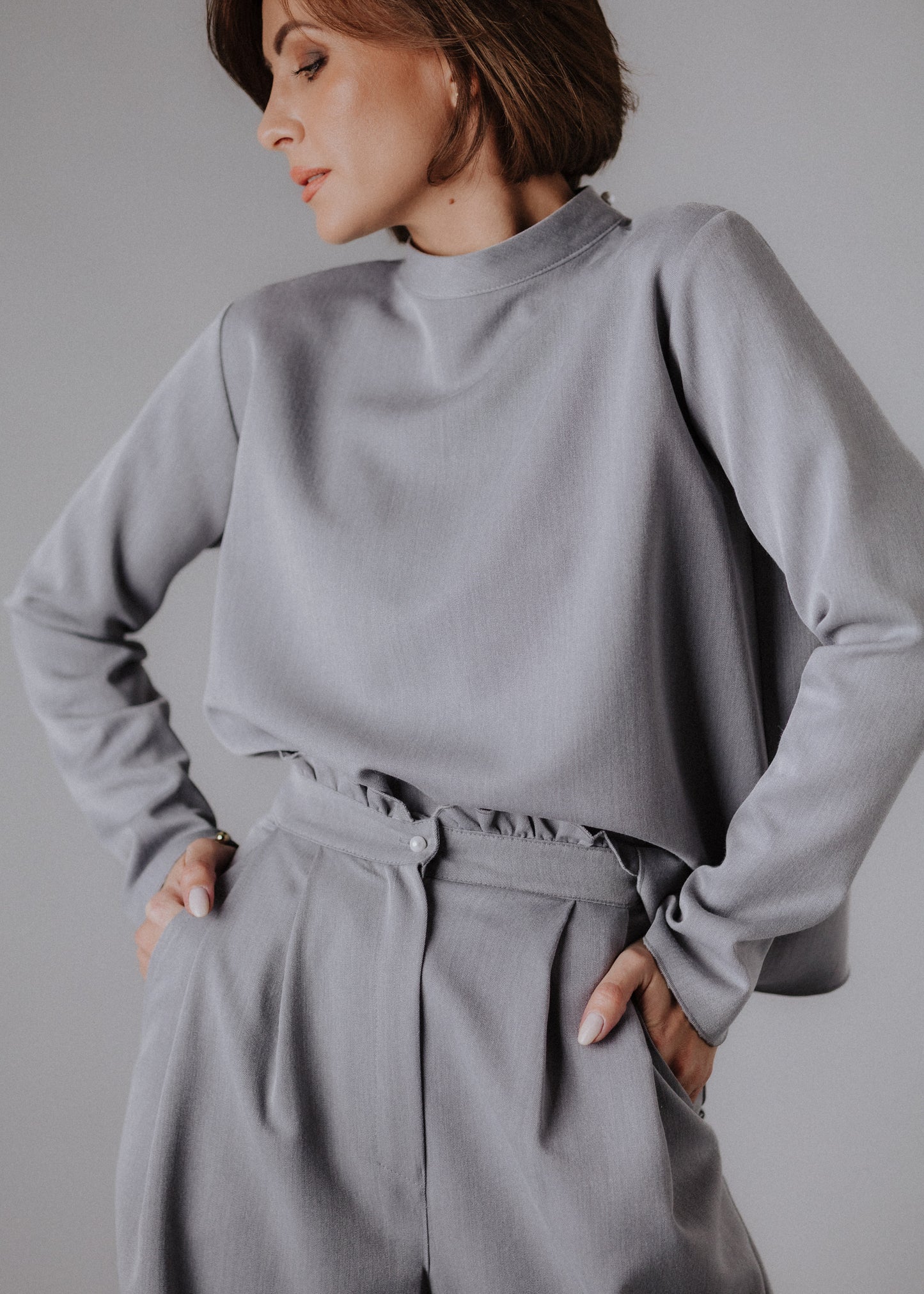 Fine fabric open top in gray