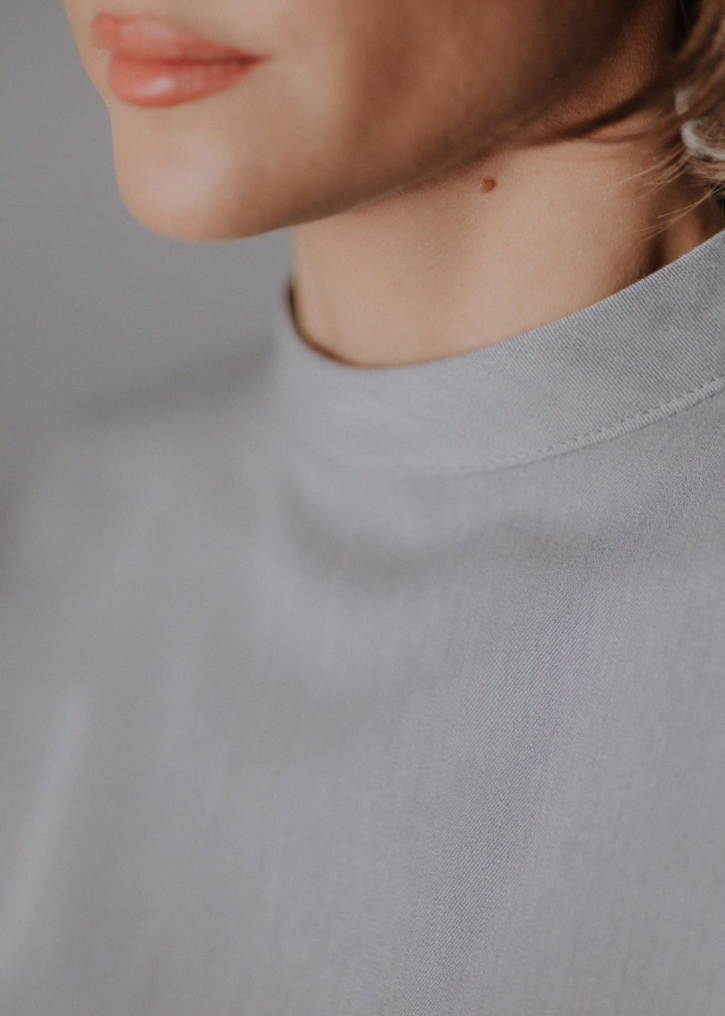 Fine fabric open top in gray