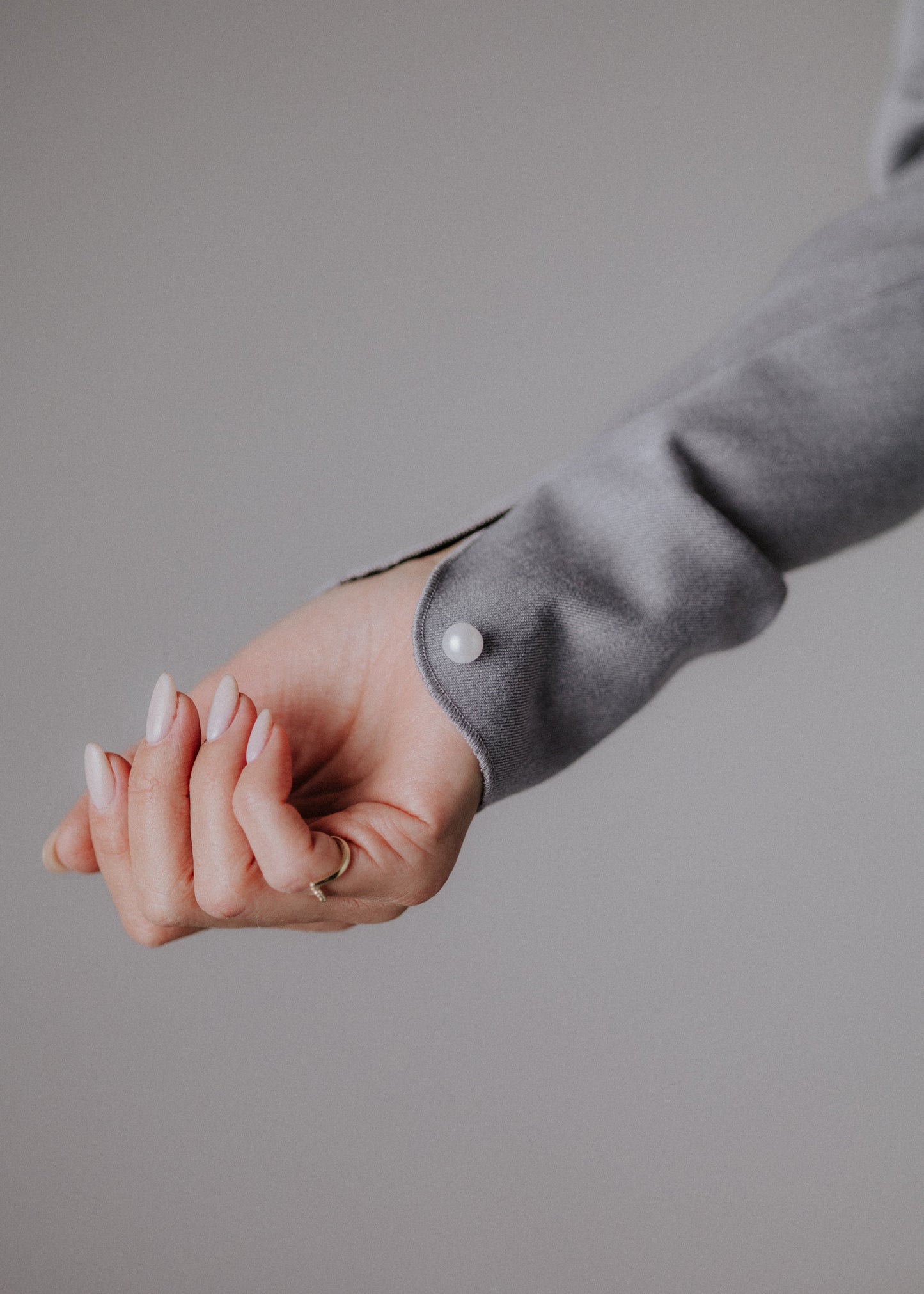 Fine fabric open top in gray
