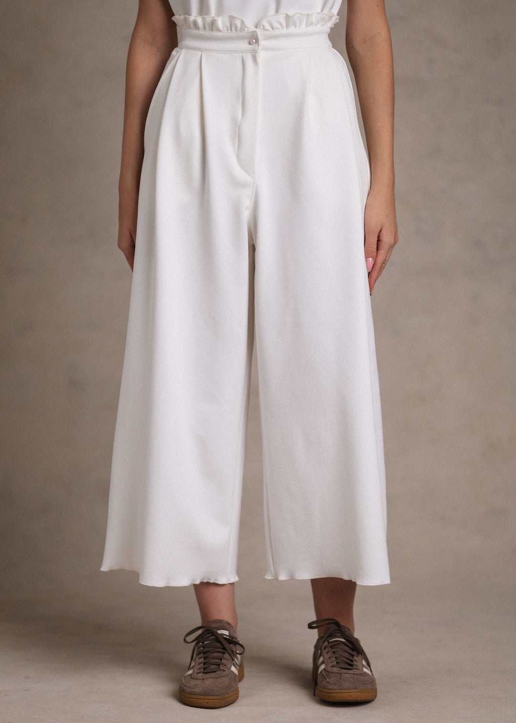 Textúrált ekrü culottes