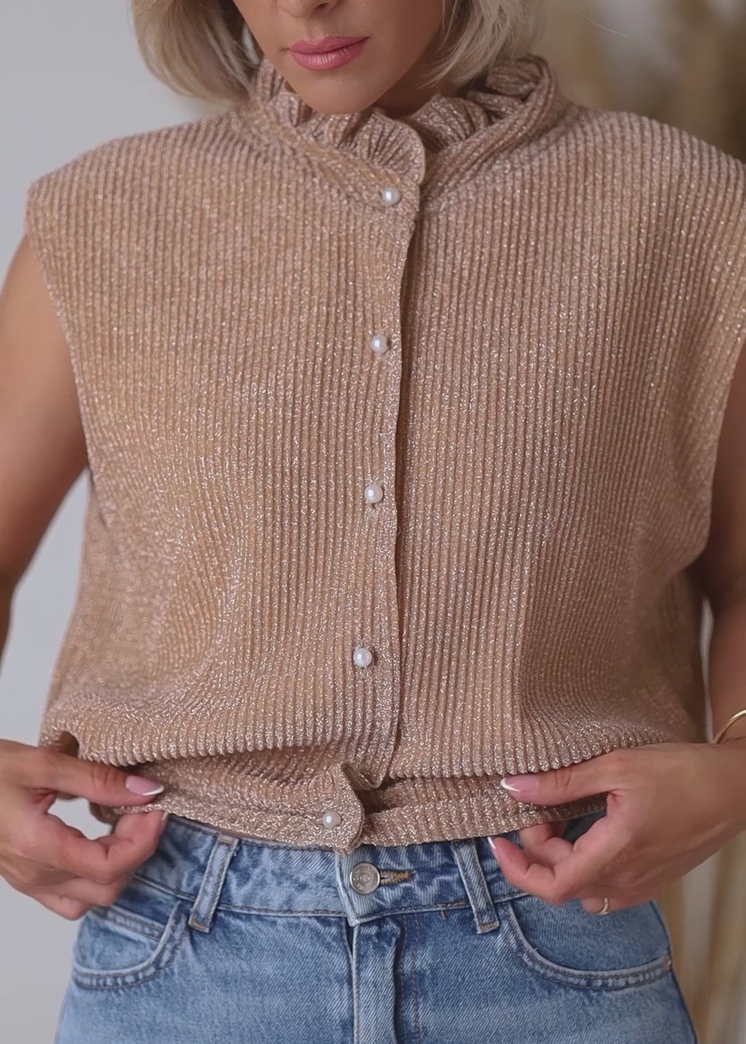Ujjatlan bomber fazonú lurex felső